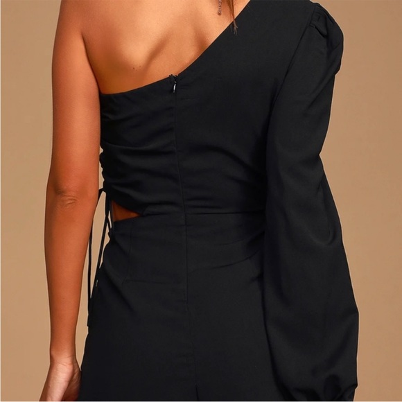 Never Worn Lulu’s Dreams Plans One-Shoulder Cutout Romper - Picture 3 of 8